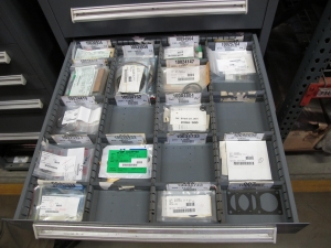 STANLEY VIDMAR HEAVY DUTY 5-DRAWER PARTS CABINET W/ CONTENTS (W-50) LOADING & HANDLING FEE $25-